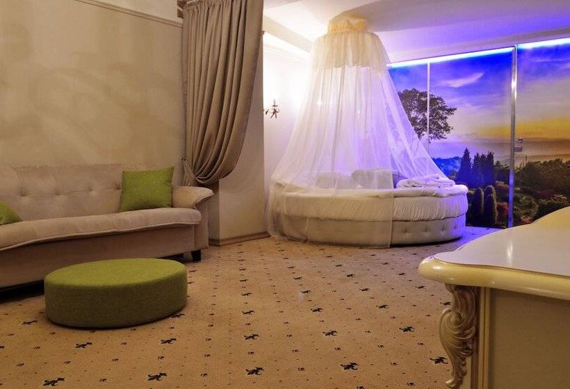 اتاق لوکس, Spa Hotel Ingerburgskiy