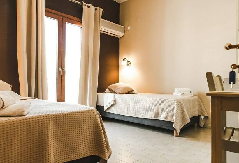 ２ベッドルームアパートメント, Sisiotisa