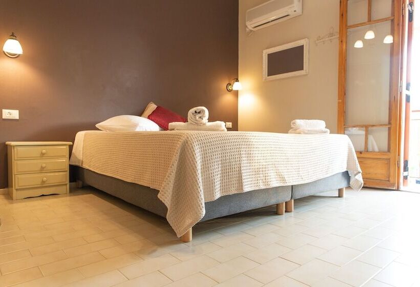 ２ベッドルームアパートメント, Sisiotisa