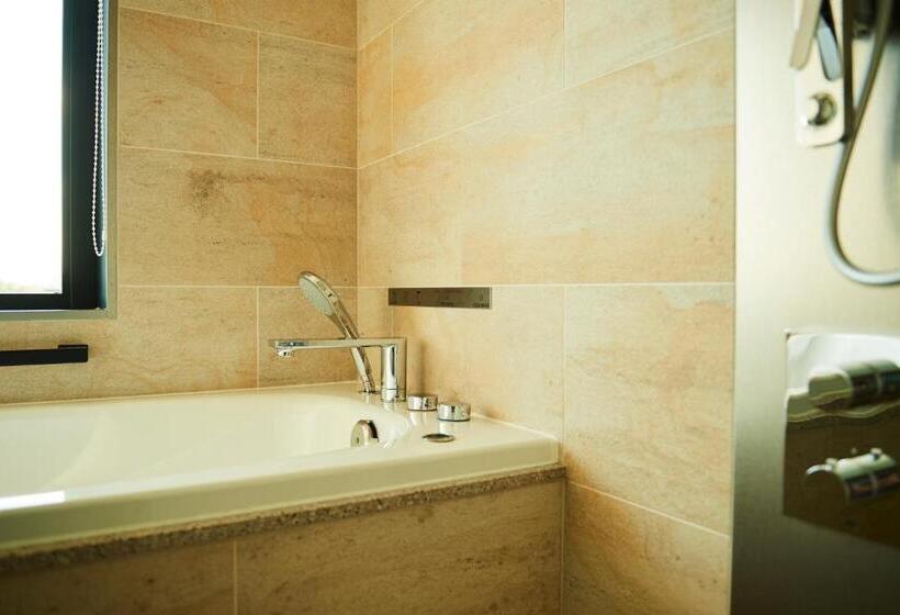 اتاق استاندارد, The Hiramatsu Hotels & Resorts Kashikojima