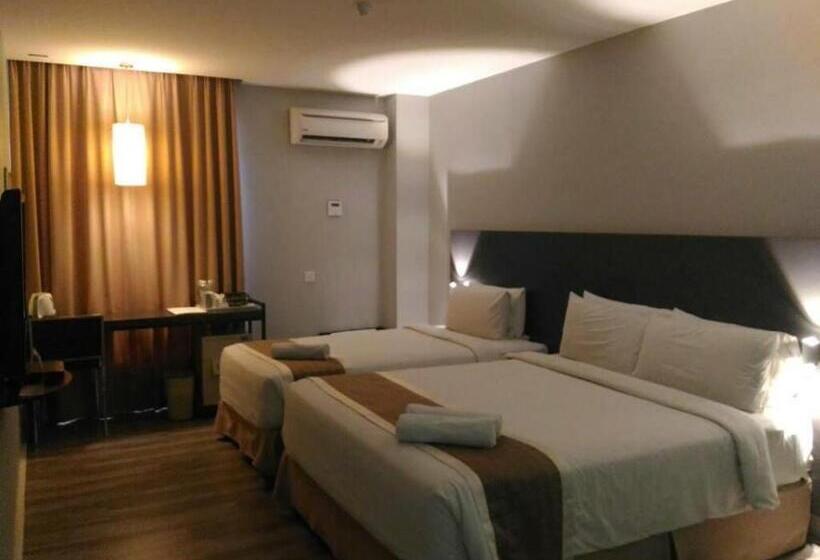 Семейный Номер, The Leverage Business Hotel   Rawang