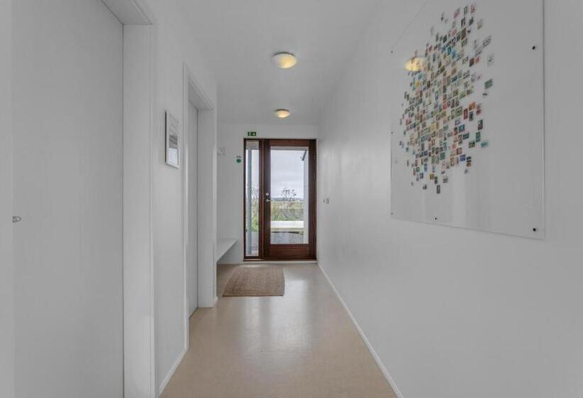 آپارتمان لوکس 1 خوابه, Eyvindarholt Guesthouse