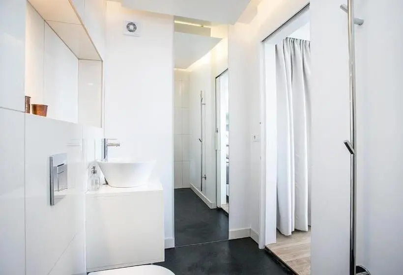 استودیوی استاندارد با چشم‌انداز دریا, Eyvindarholt Guesthouse