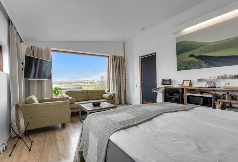 استودیوی استاندارد با چشم‌انداز دریا, Eyvindarholt Guesthouse