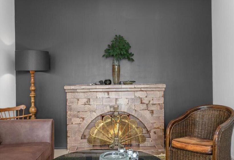 آپارتمان لوکس 1 خوابه, Eyvindarholt Guesthouse