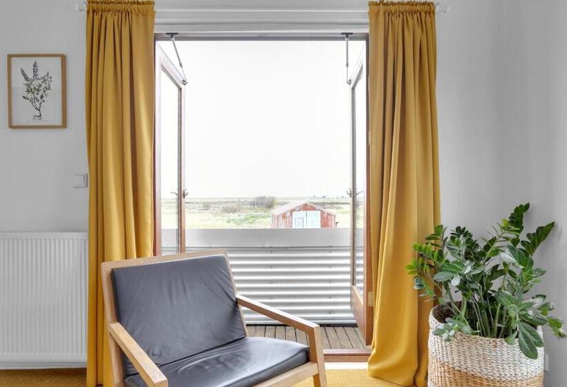 آپارتمان 1 خوابه با چشم‌انداز دریا, Eyvindarholt Guesthouse