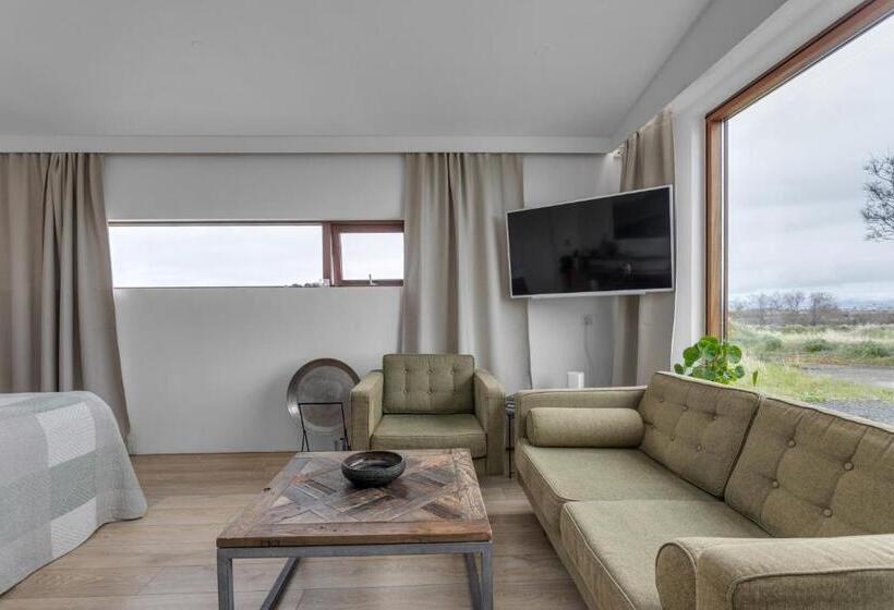 استودیوی استاندارد با چشم‌انداز دریا, Eyvindarholt Guesthouse