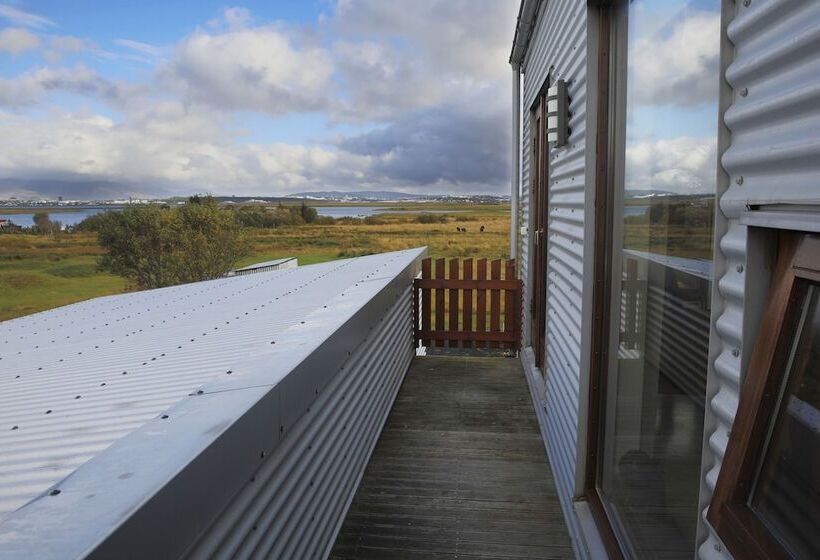 آپارتمان 1 خوابه با چشم‌انداز دریا, Eyvindarholt Guesthouse