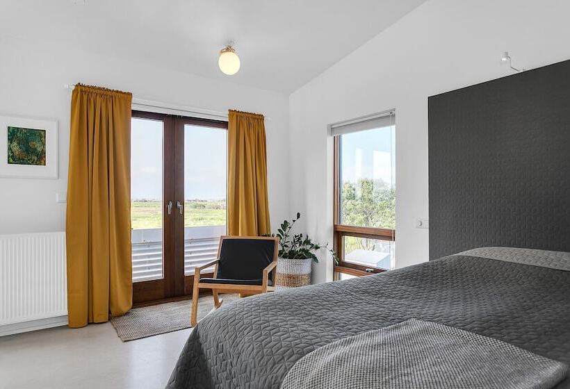 آپارتمان 1 خوابه با چشم‌انداز دریا, Eyvindarholt Guesthouse