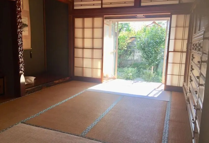 ファミリールーム, Guesthouse Face To Face