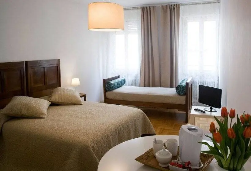 اتاق استاندارد سه نفره, B&b Barberia