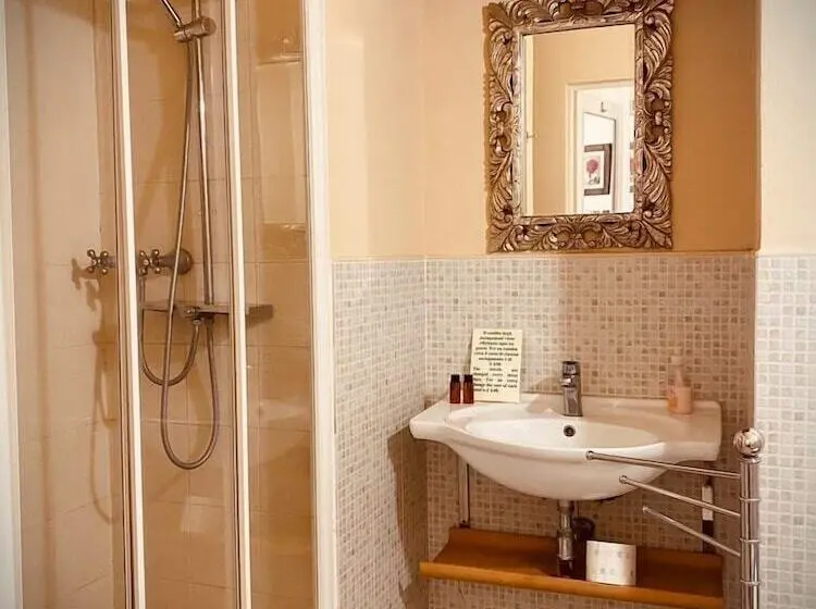 スタンダードトリプルルーム, Agriturismo Podere Bucine Basso