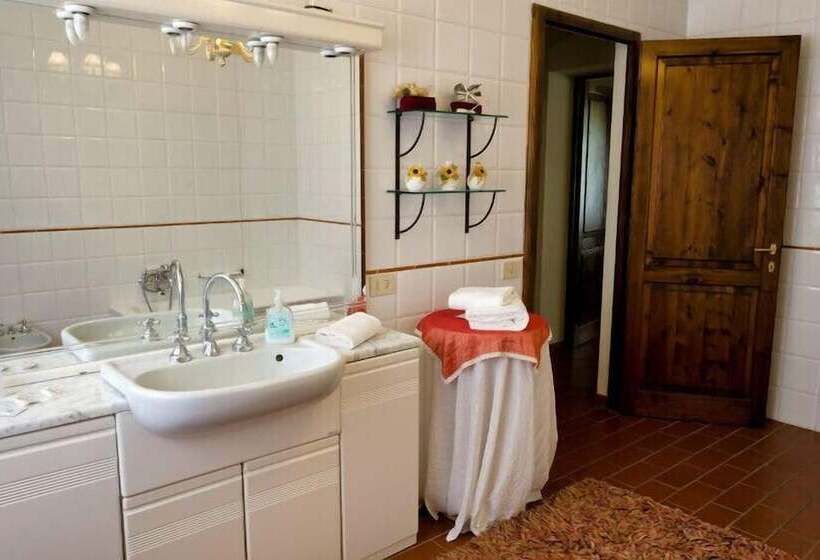 غرفة قياسية رباعية, Agriturismo Podere Bucine Basso