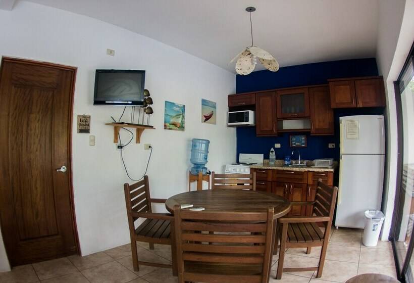 ویلای 3 خوابه, Luxury Villas Monterrico