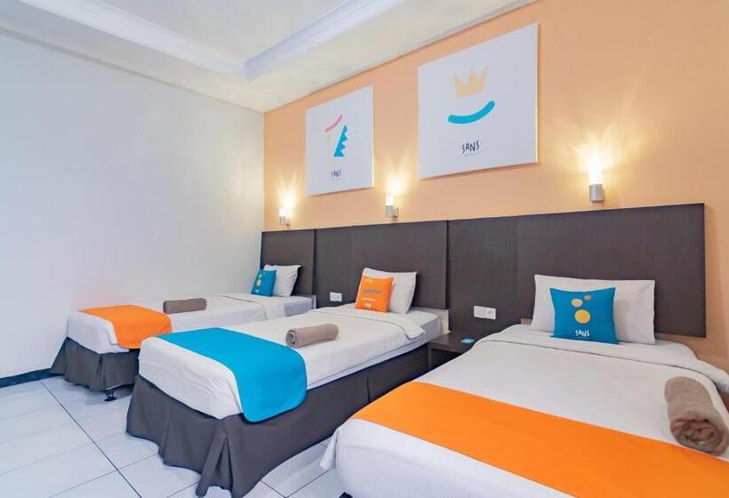 家庭间, Sans Hotel Cihampelas Bandung