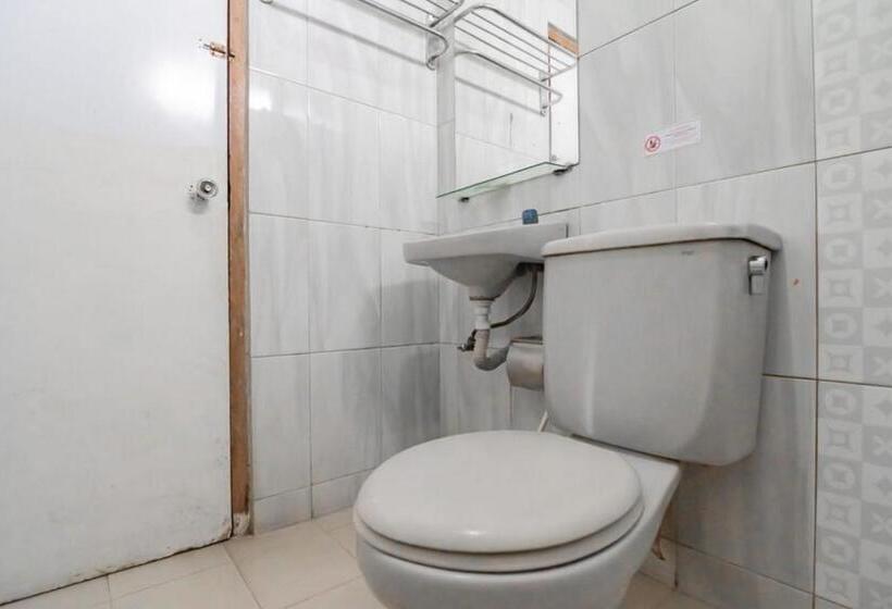 家庭间, Sans Hotel Cihampelas Bandung