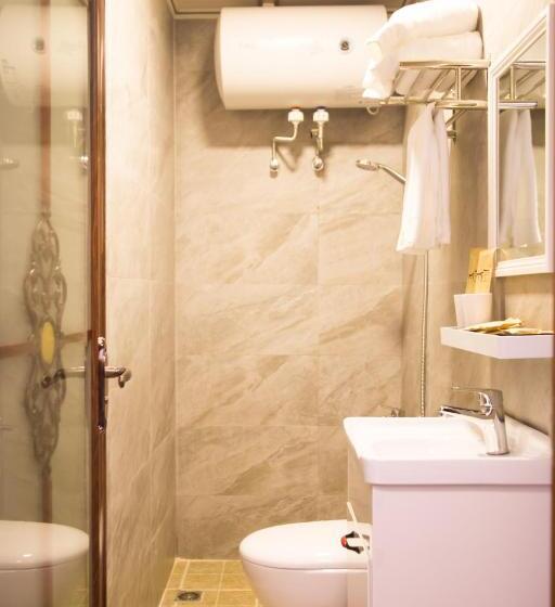 اتاق استاندارد با بالکن, Chaozhou Hello Inn