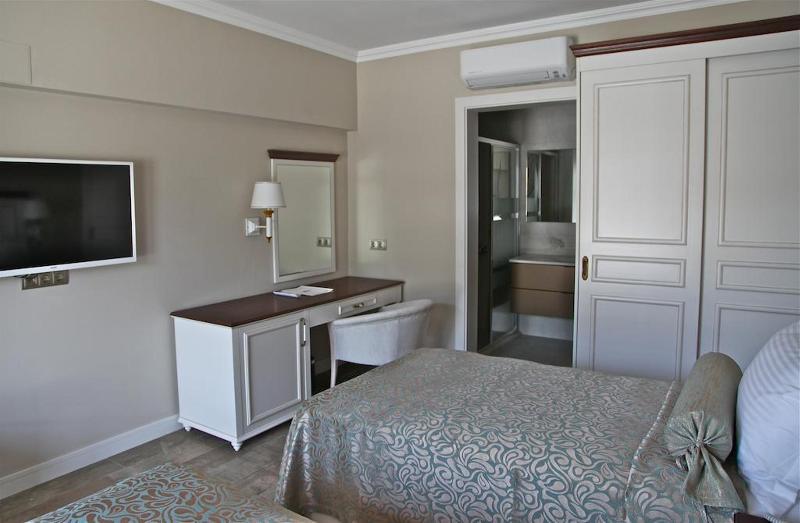 اتاق لوکس با تراس, Dalyan Resort & Spa