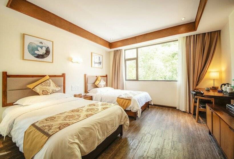 חדר סופריור עם נוף להרים, Dongfang Tianshe Resort