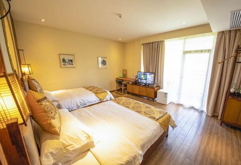 חדר משפחתי נוף להרים, Dongfang Tianshe Resort