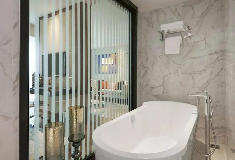 Suite King Bed, Elite World Grand Istanbul Kucukyali