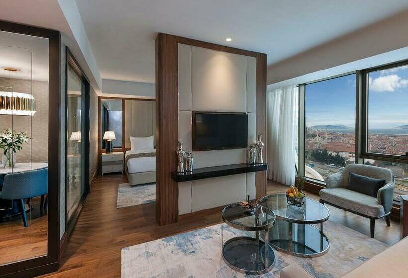 Suite King Bed, Elite World Grand Istanbul Kucukyali