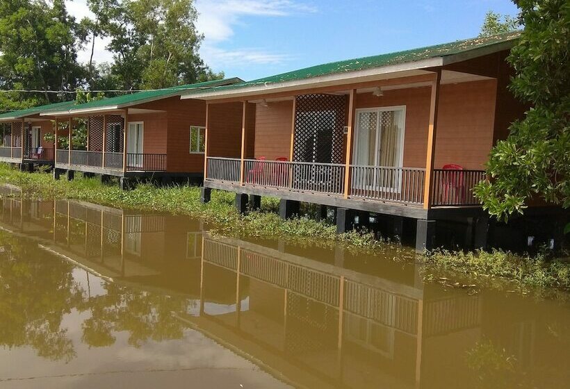 اتاق لوکس با چشم‌انداز دریاچه, Moe Yun Gyi Wetlands Resort