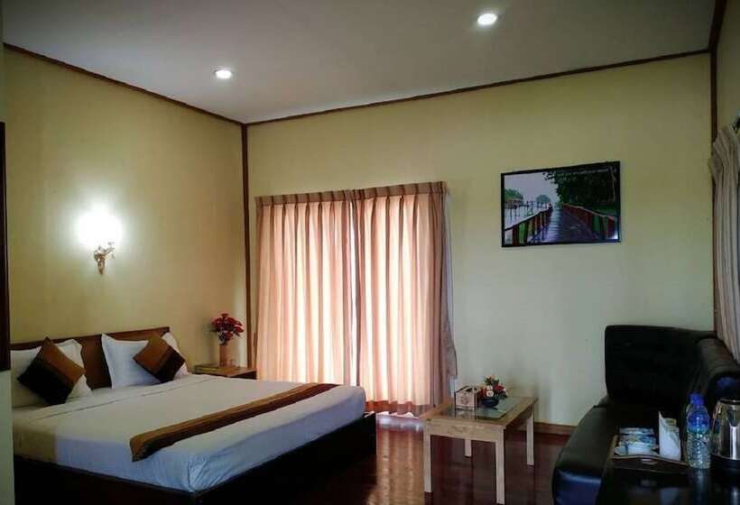 اتاق لوکس با چشم‌انداز دریاچه, Moe Yun Gyi Wetlands Resort
