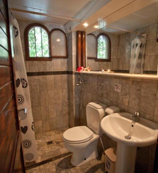 חדר סטנדרט, Damnoni Paradise