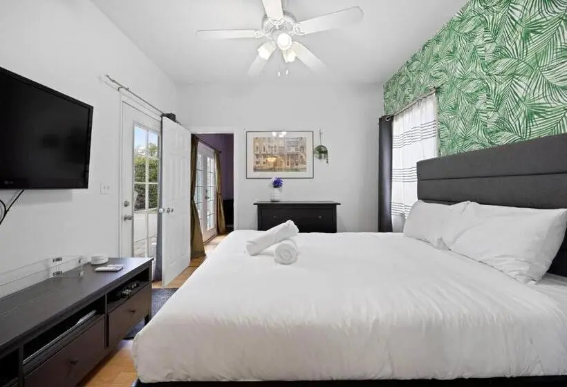 اتاق استاندارد, Cozy Backhouse Stay – Sleeps 2 Beverly Hills Adj