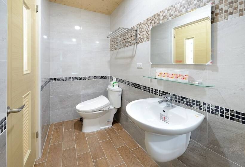 سوییت خانوادگی, Fish Home 15