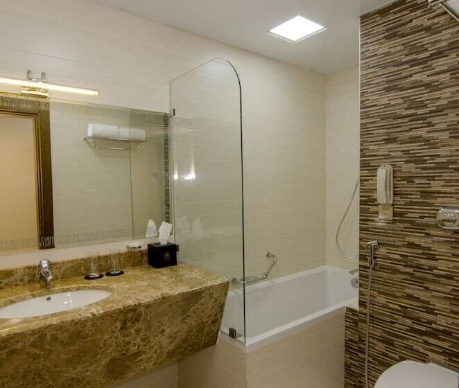 سوییت اجرایی, Al Murooj Grand