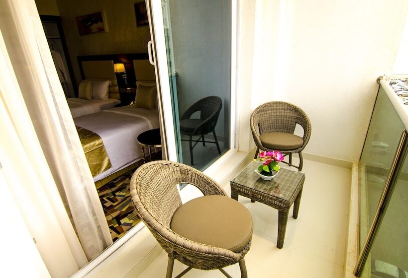 سوییت اجرایی, Al Murooj Grand