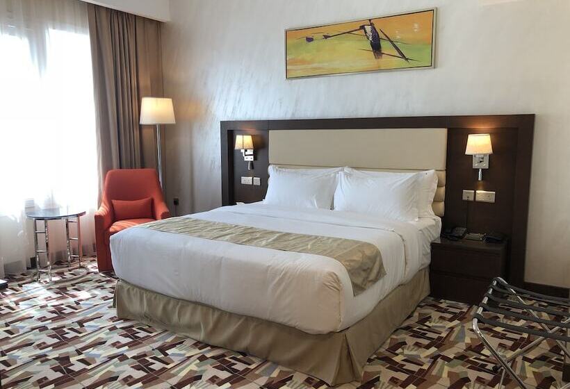 سوییت اجرایی, Al Murooj Grand