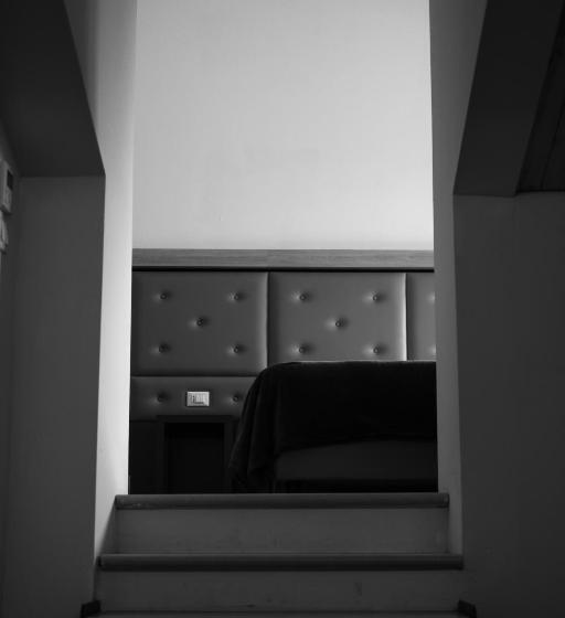 四人标准间, Corona