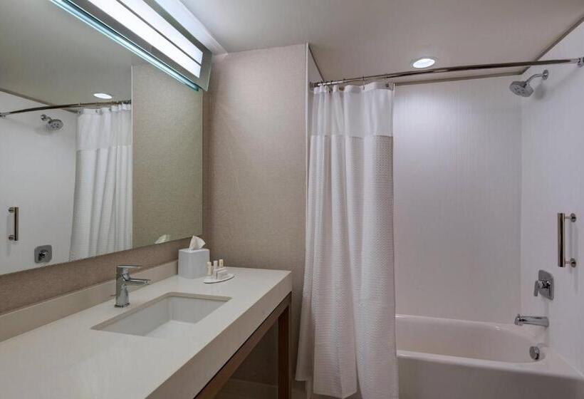 غرفة قياسية, Courtyard By Marriott Jackson Madison