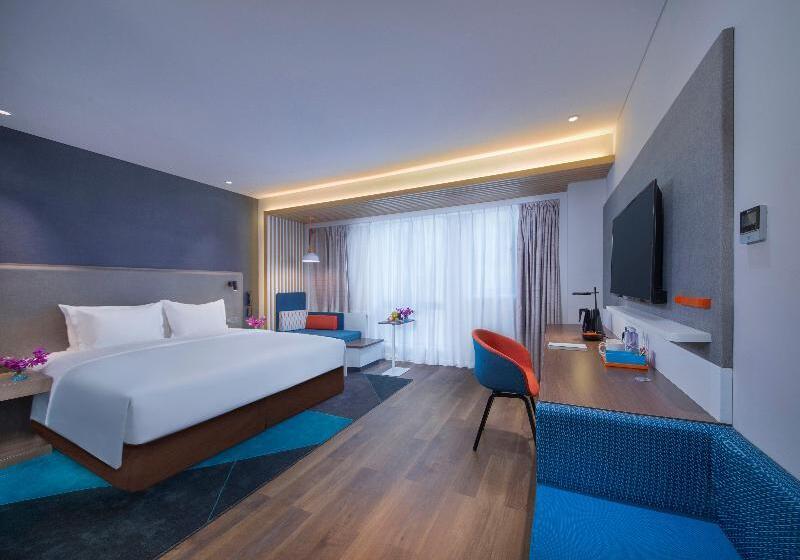 스탠다드 룸 킹사이즈 침대, Holiday Inn Express Shanghai Jinshan By Ihg