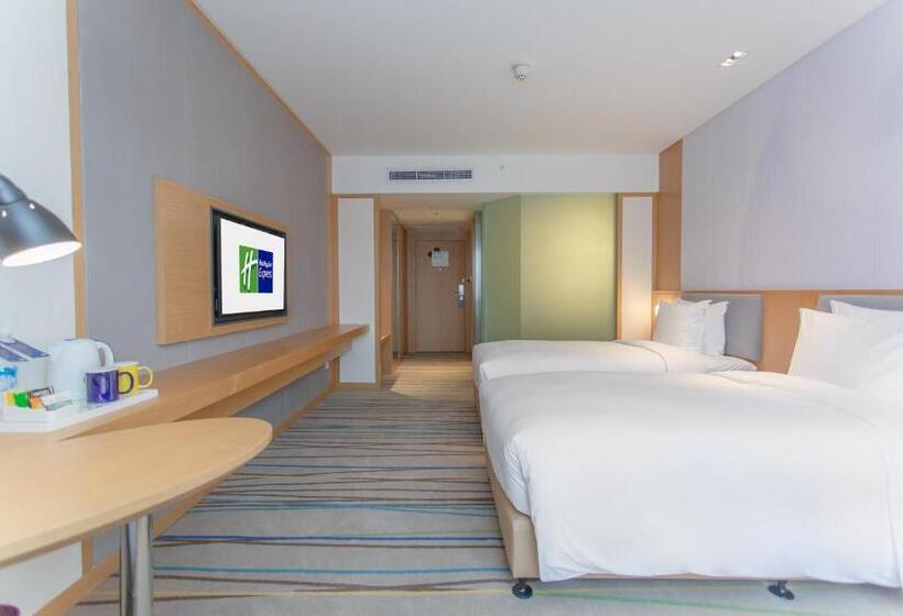 חדר סטנדרט, Holiday Inn Express Ya An City Center By Ihg