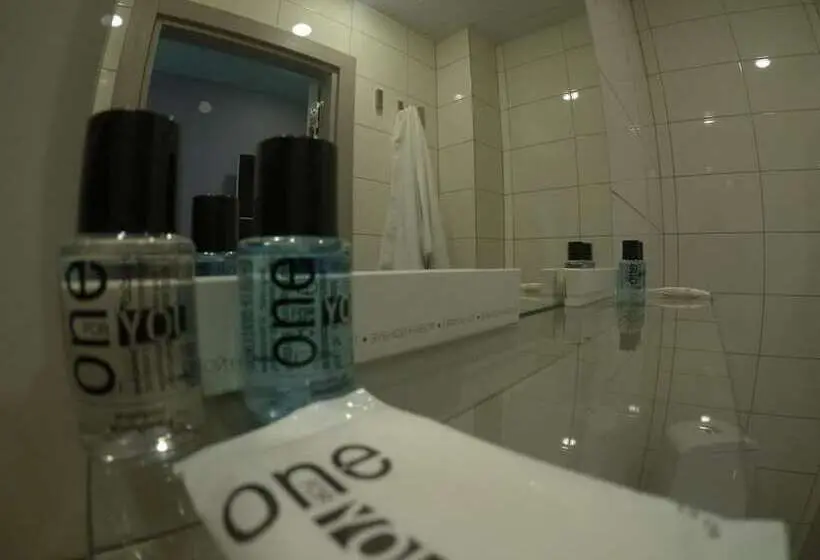 Pokój Standard Jednoosobowy, Quantroom