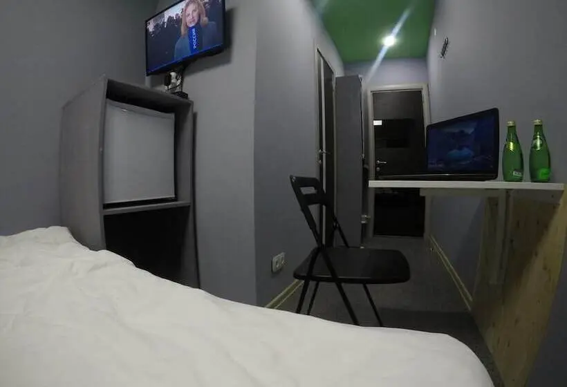 Pokój Standard Jednoosobowy, Quantroom