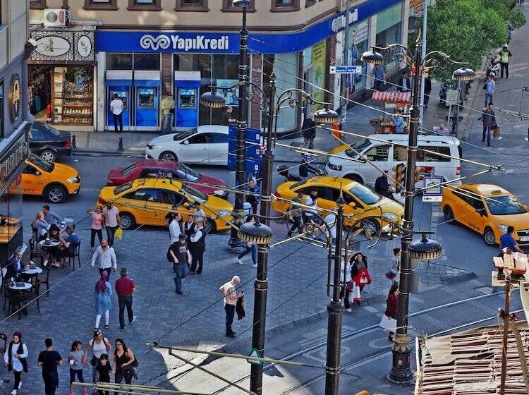 Standard Room, Sirkeci Gar