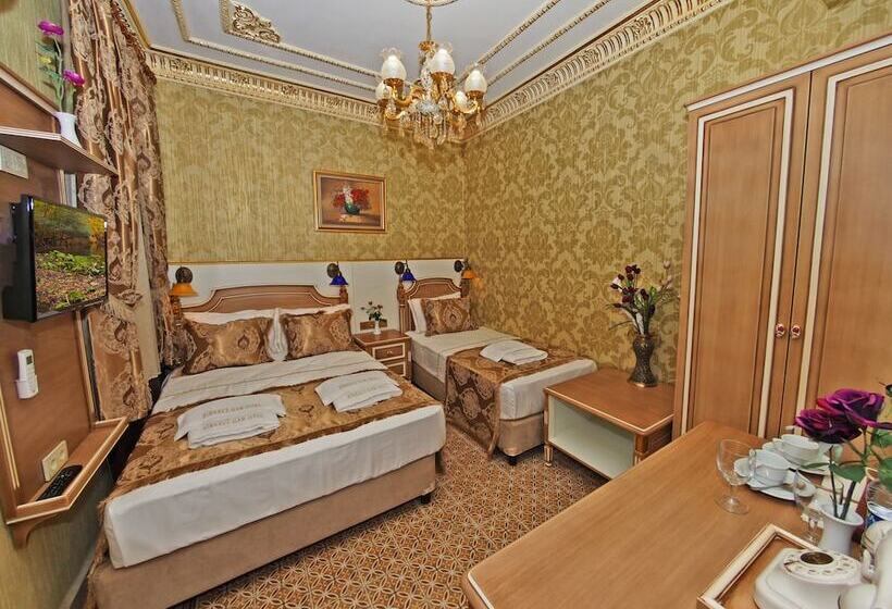 Standard Triple Room, Sirkeci Gar