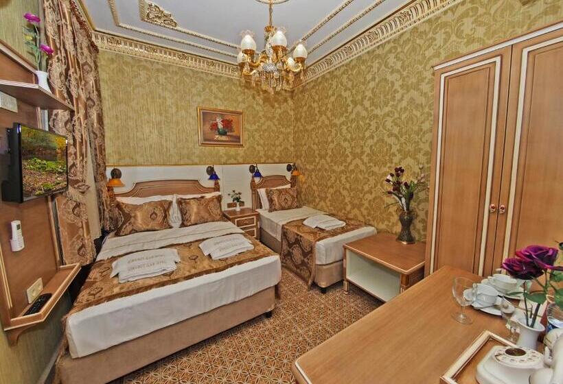 Standard Triple Room, Sirkeci Gar