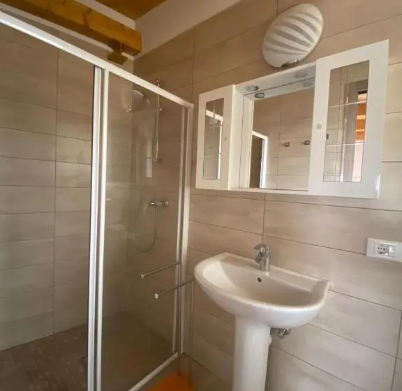 اتاق استاندارد, Alloggio Agrituristico Ronchi Di Fornalis