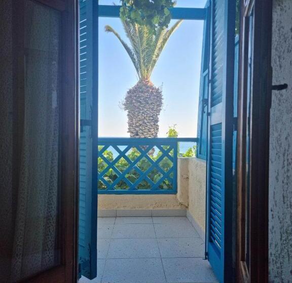 带海景的标准工作室, Artemis