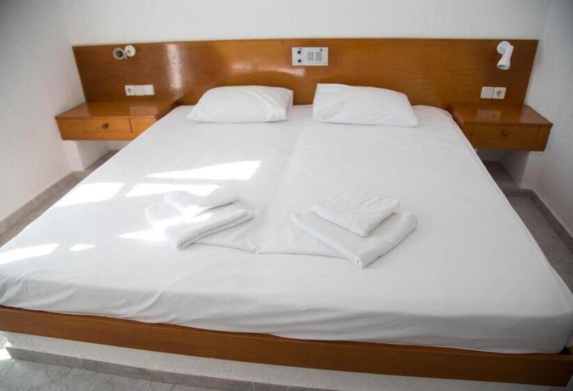 带1个卧室的带海景的公寓, Artemis