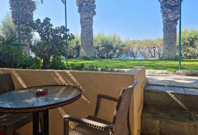 Triple Room Sea View, Artemis