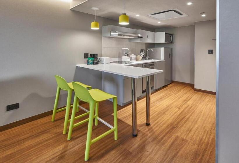 סוויטה, City Express Suites By Marriott Cancún Aeropuerto