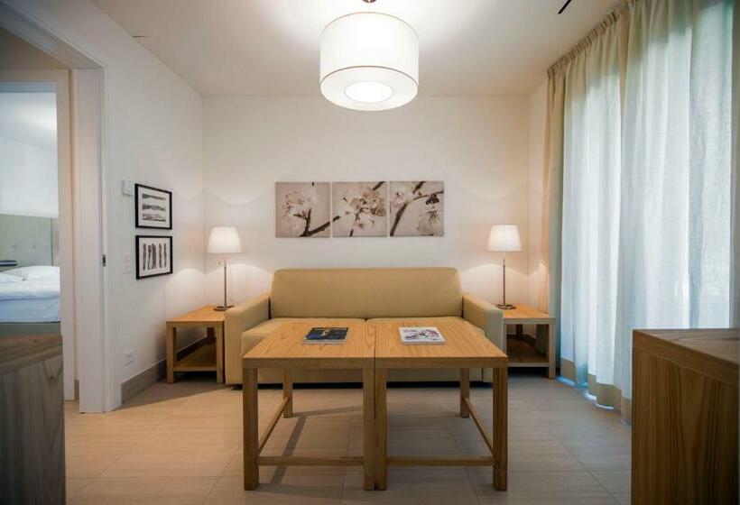 Апартаменты 1 Спальня Нижний Этаж, Delta Resort Apartments