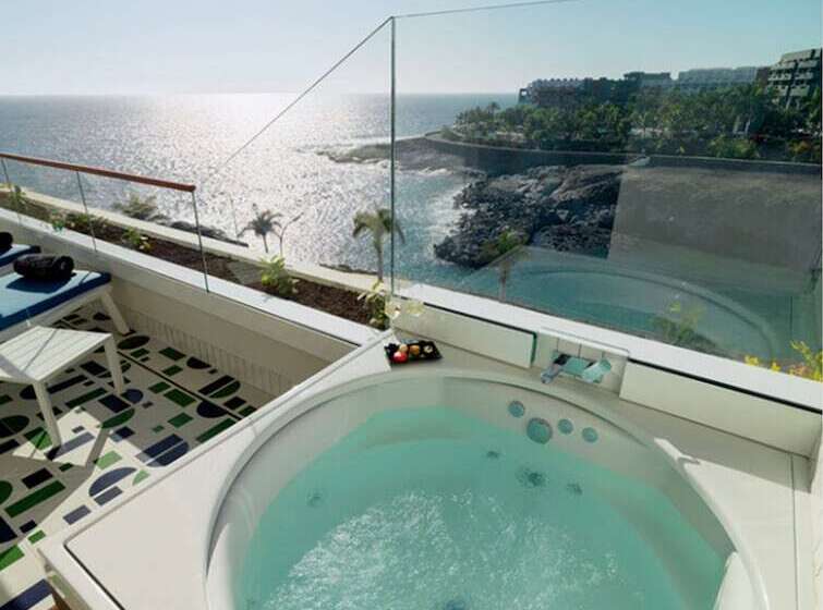 Suite Prestige, H10 Atlantic Sunset Horizons Collection